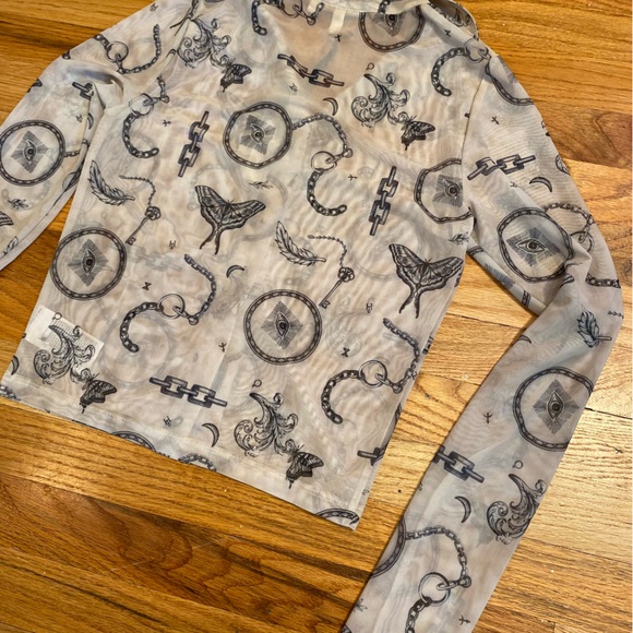 Milk It by Dolls Kill Button Up NWT - Sheer Tatto Print- EU 8 US 4 - Picture 12 of 14